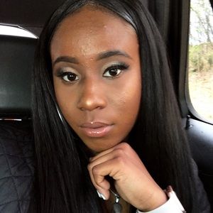 Meet your Posher, Paris